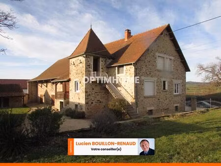 propriete de caractère avec exploitation agricole de 80 hect + batiments en charolais