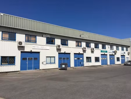 local d'activités de 276 m² à la location à lisses (91)