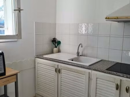 location appartement 1 pièce 28 m² à montpellier (34000)