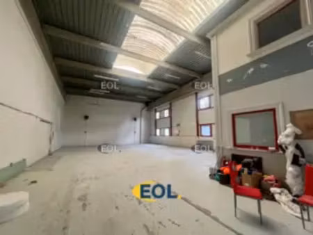 a louer - local d'activité de 370 m²