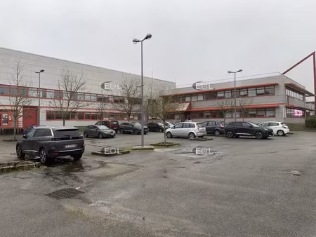 a louer maurepas bâtiement indépendnat de 6 161m²