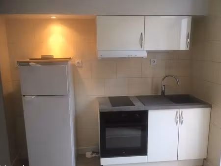 location appartement 1 pièce 17 m² à grenoble (38000)