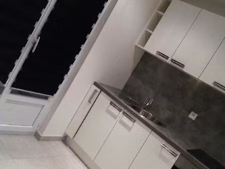 location appartement 1 pièce 35 m² à grenoble (38000)