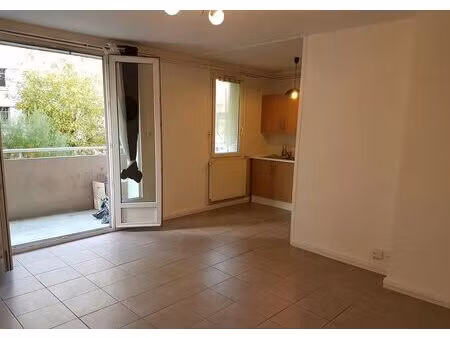 location appartement 4 pièces 63 m² à grenoble (38000)