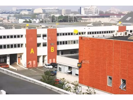 a louer - bâtiment d'activité/stockage d'environ 6 000 m² divisibles