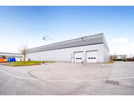 a louer - entrepôt avec bureaux de 3 268 m² à bailly-romainvilliers (77)