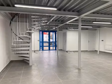 location de local d'activité de 311 m² à choisy-le-roi (94)
