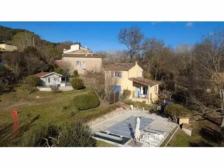 salernes propriété de 2 maisons  dépendances  piscine  terrain 8.444 m²