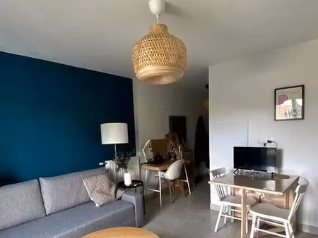 location appartement 1 pièce 28 m² à nantes (44000)