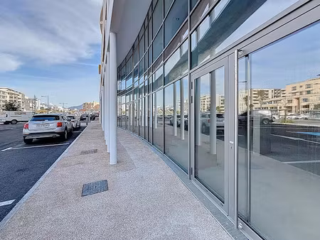 location locaux professionnels 1 pièce 215 m² à ajaccio (20000)  6 500 €