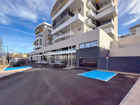 location locaux professionnels 2 pièces 147 m² à ajaccio (20000)  4 440 €
