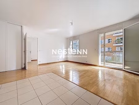 issy les moulineaux - fort d'issy - vente appartement 2 pièces de 49 40 m² avec un balcon.