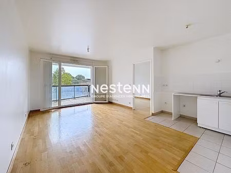 issy les moulineaux - fort d'issy - vente appartement 2 pièces de 42 m² avec un balcon de.