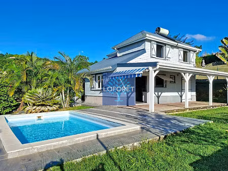 vendre : villa t6 - 114 m2 - piscine et vue mer - case-pilote
