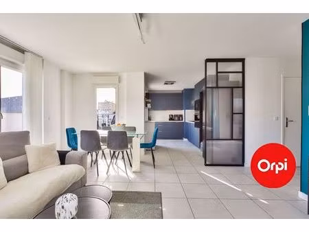 vente commerce 5 pièces 102 m² saint-priest (69800)