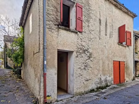 maison de village à rénover avec atelier vouté