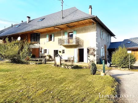 vente maison 8 pièces 194 m² à lescheraines (73340)  630 000 €