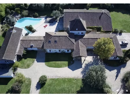 vente propriété 1000 m² à villeneuve-sur-lot (47300)  990 000 €