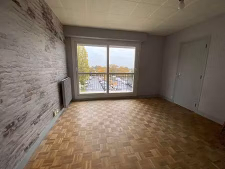 location appartement 2 pièces à hérouville-saint-clair (14200) : à louer 2 pièces / 48m² h