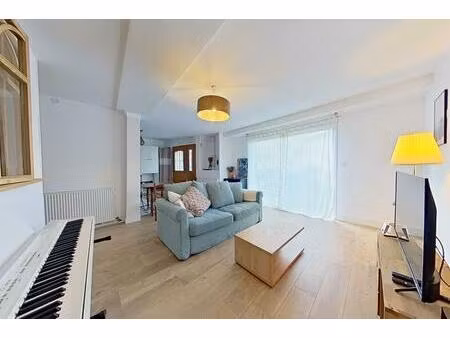 location maison 2 pièces 49 m² à bègles (33130)