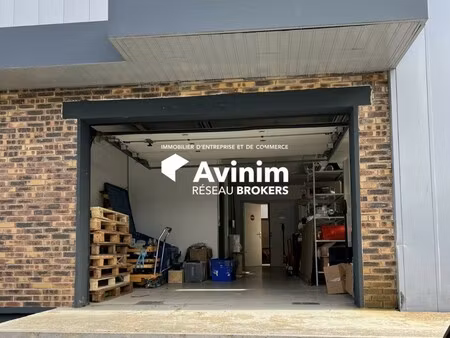 location local commercial