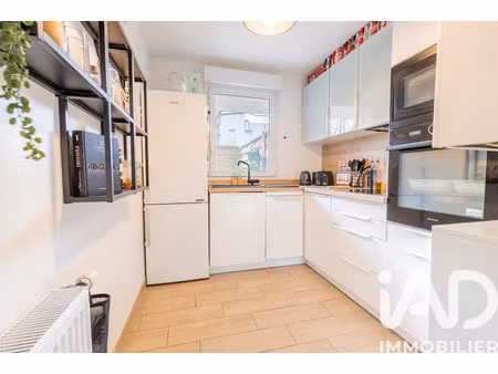 vente appartement 2 pièces 43 m² à sainte-genevieve-des-bois (91700)  179 000 €