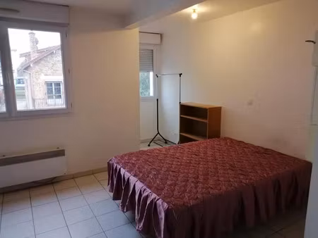 location meublée appartement 1 pièce 27 m² à vitry-sur-seine (94400)  915 €