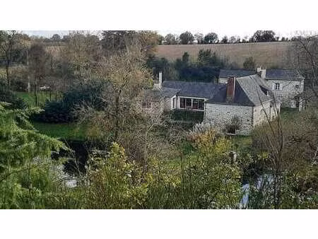 vente demeure d'exception au bourg-d'iré (49520) : à vendre / 320m² le bourg-d'iré