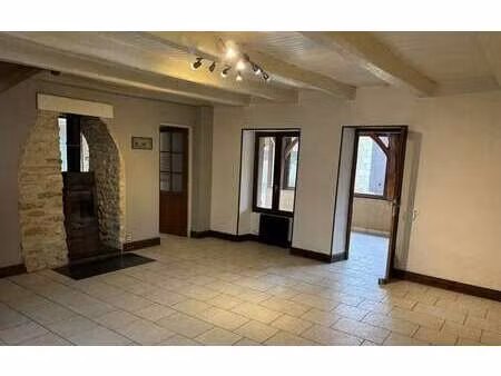 location maison à champigny-le-sec (86170) : à louer / 130m² champigny-le-sec