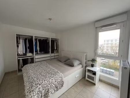location appartement 2 pièces 44 m² à décines-charpieu (69150)