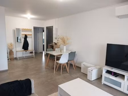 location appartement 3 pièces 70 m² à saint-genis-laval (69230)