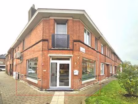 ?pop up handelspand te huur nabij uz -gent ?