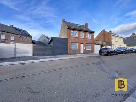 maison 3 chambres rénovée + jardin + garage