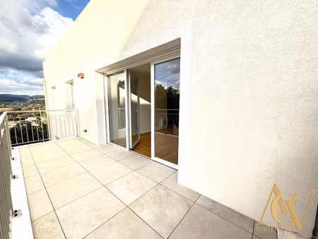 vente appartement 3 pièces 62 m² à cogolin (83310)  328 991 €