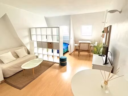 arc de triomphe / studio de 30 m² au sol (24m² loi carrez)