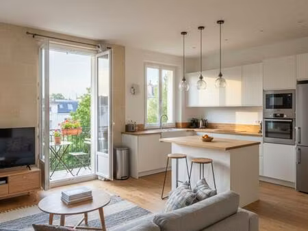 appartement 2 pièces avec balcon exposé sud-ouest et parking – antony