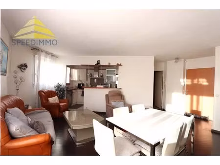 appartement t3 à mandres-les-roses avec ascenseur