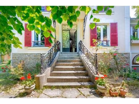 grande maison bourgeoise bords de marne chelles