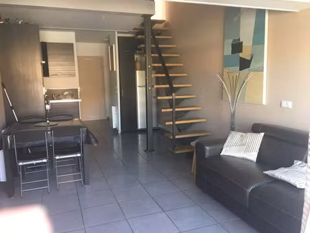 location appartement 2 pièces 38 m² à sanary-sur-mer (83110)