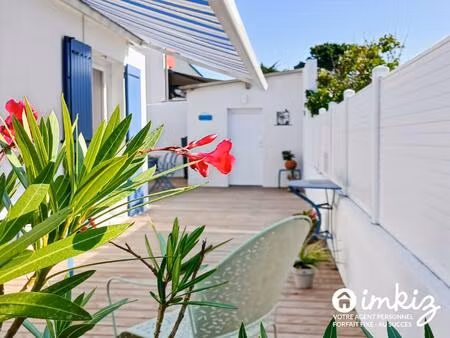 maison renovée en 2024  proche commerces  port