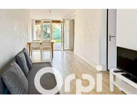 location appartement  m² t-2 à palavas-les-flots  800 €