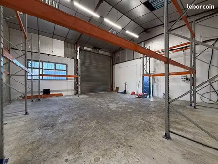 local d'activités de 100m²