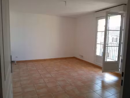 location appartement 2 pièces 45 m² à la ferté-sous-jouarre (77260)  725 €