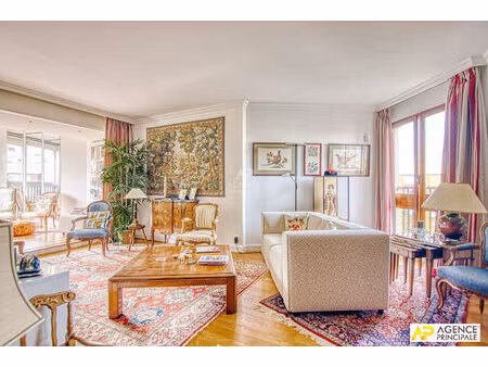 le chesnay parly 2 - appartement 5 pièces 105 m² situé au 2e et dernier étage avec ascense