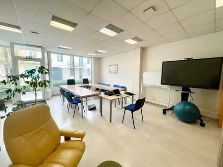 location locaux professionnels 90 m² à dax (40100)  nan €