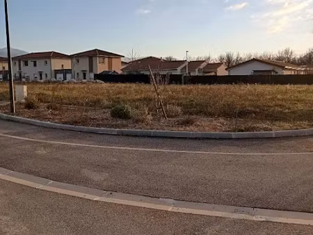 vente terrain 594 m² à saint-marcellin (38160)  86 000 €