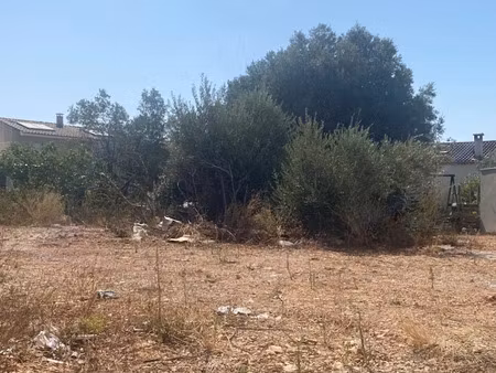 vente terrain 500 m² à cuers (83390)  160 000 €