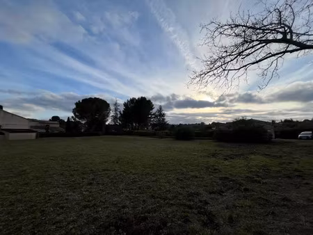 vente terrain 1100 m² à salernes (83690)  150 000 €