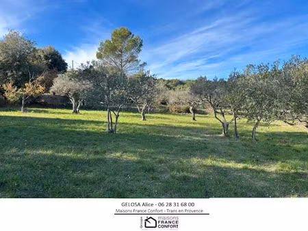 vente terrain 1600 m² à flayosc (83780)  220 000 €