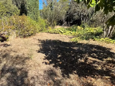 vente terrain 850 m² à carqueiranne (83320)  265 000 €